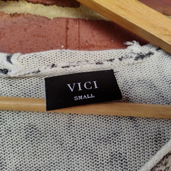 VICI Houdini Top - Picture 5 of 6